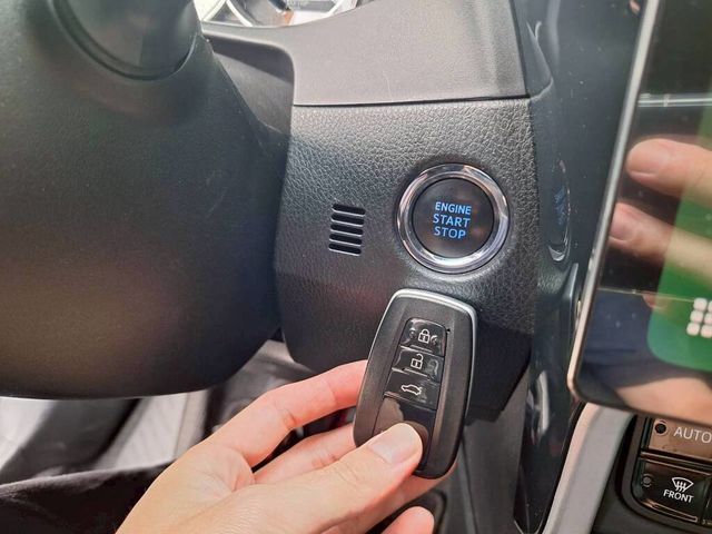 TOYOTA豐田 ALTIS  第14張相片