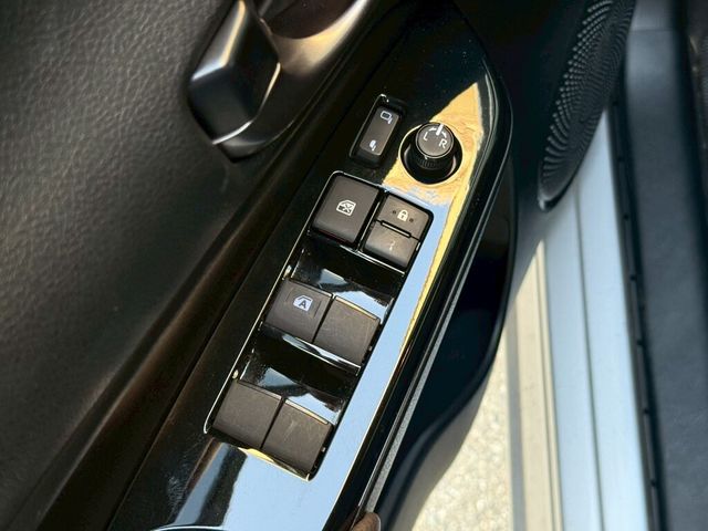 TOYOTA豐田 YARIS  第14張相片