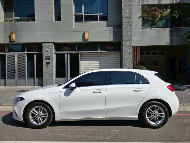 M-BENZ賓士 A180  第6張相片