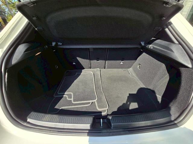 M-BENZ賓士 A180  第7張相片