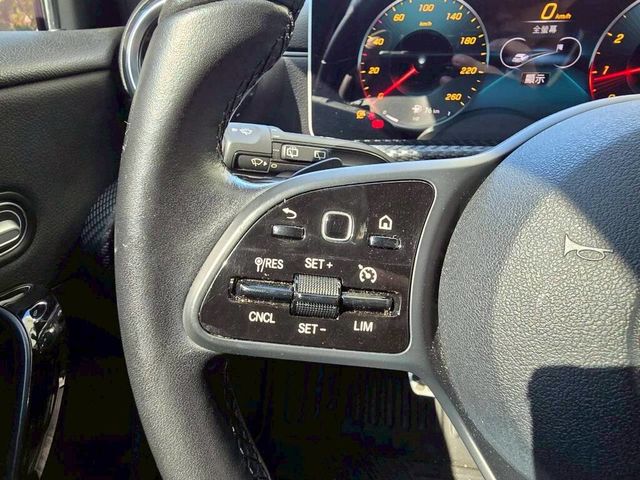 M-BENZ賓士 A180  第9張相片