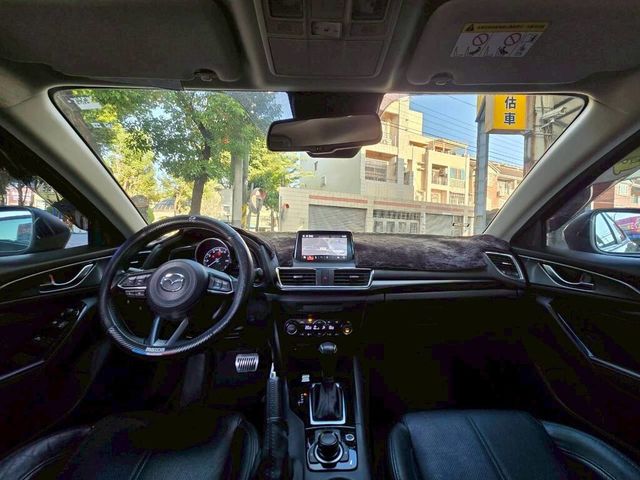 MAZDA馬自達 MAZDA 3  第7張相片