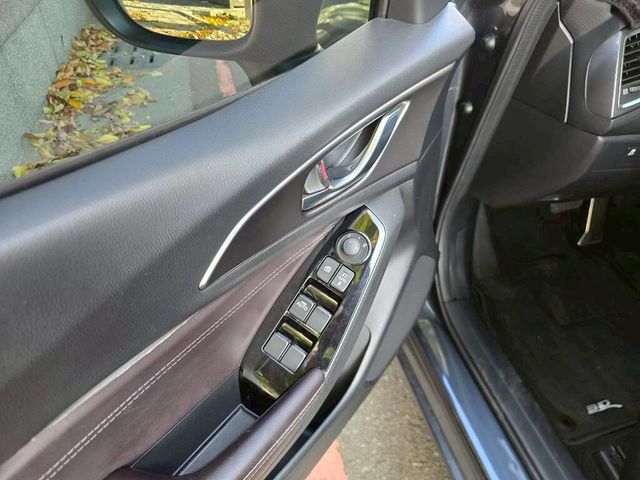 MAZDA馬自達 MAZDA 3  第9張相片