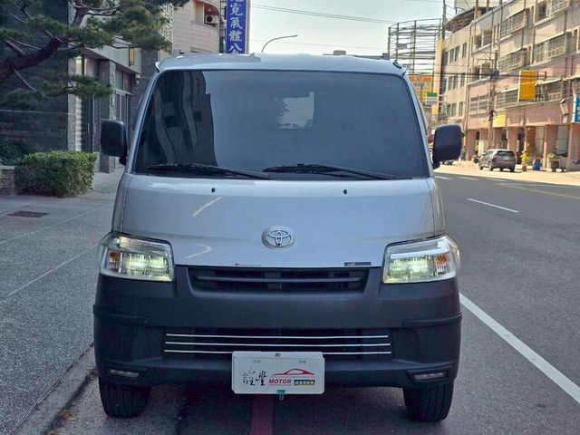 TOYOTA豐田 TOWN ACE  第2張相片
