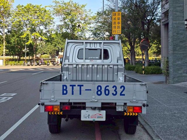 TOYOTA豐田 TOWN ACE  第5張相片