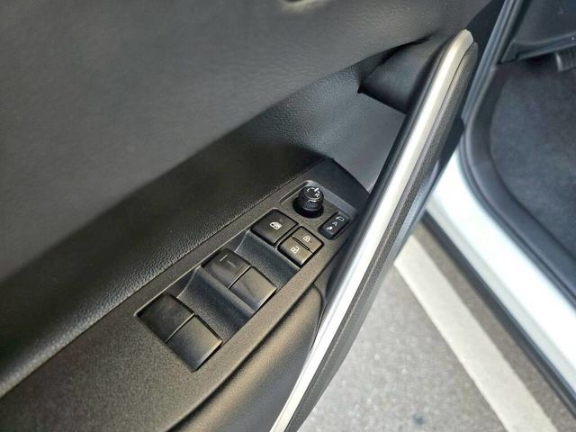 TOYOTA豐田 COROLLA CROSS  第15張相片