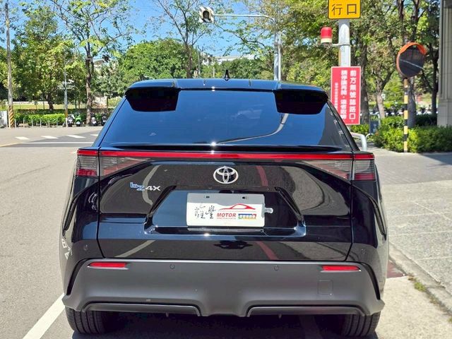 TOYOTA豐田 BZ4X  第4張相片