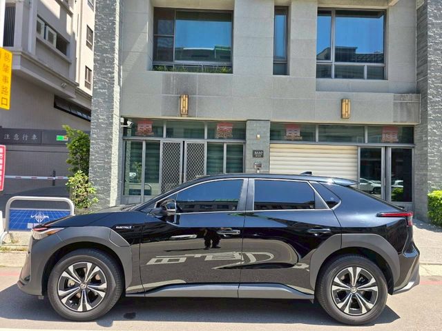 TOYOTA豐田 BZ4X  第5張相片