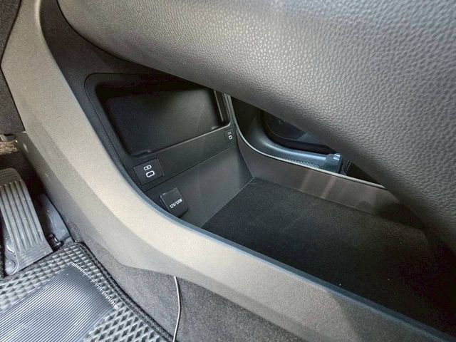 TOYOTA豐田 BZ4X  第16張相片