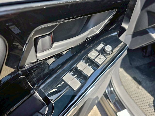 TOYOTA豐田 BZ4X  第19張相片