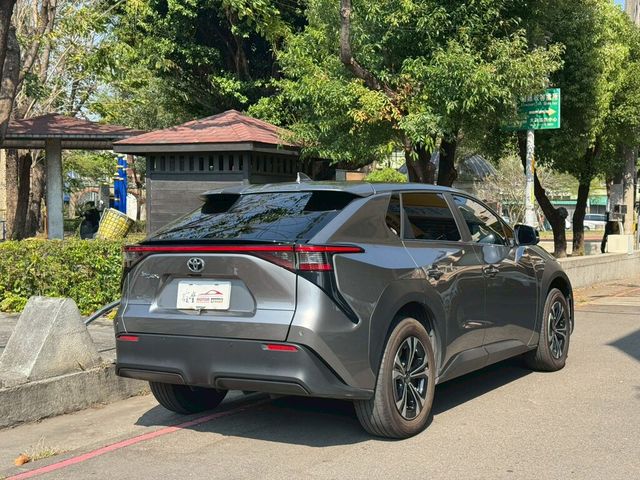 TOYOTA豐田 BZ4X  第3張相片