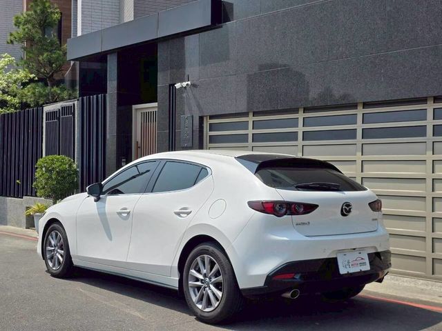 MAZDA馬自達 MAZDA 3  第3張相片