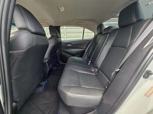 TOYOTA豐田 COROLLA ALTIS HYBRID  第6張相片