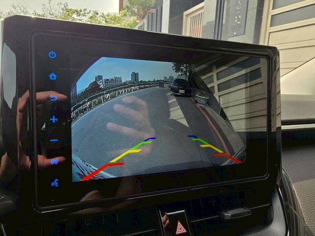 TOYOTA豐田 COROLLA ALTIS HYBRID  第11張相片