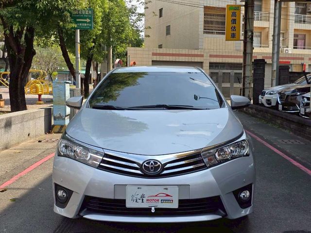 TOYOTA豐田 ALTIS  第2張相片