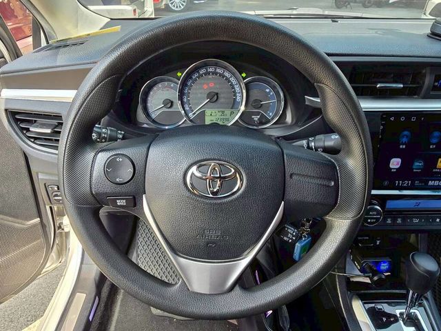 TOYOTA豐田 ALTIS  第6張相片