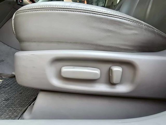 TOYOTA豐田 CAMRY  第14張相片