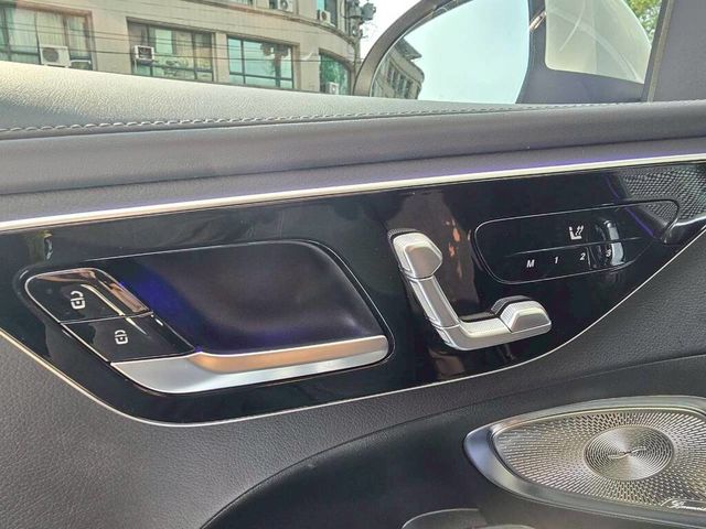 M-BENZ賓士 C300  第11張相片