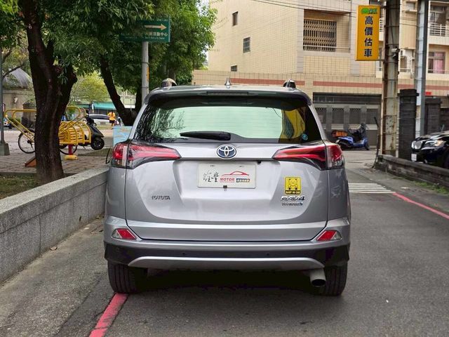 TOYOTA豐田 RAV4  第4張相片