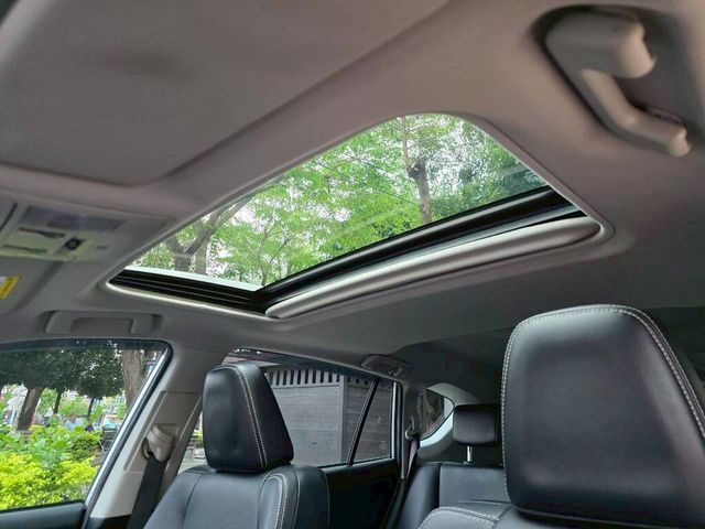 TOYOTA豐田 RAV4  第8張相片