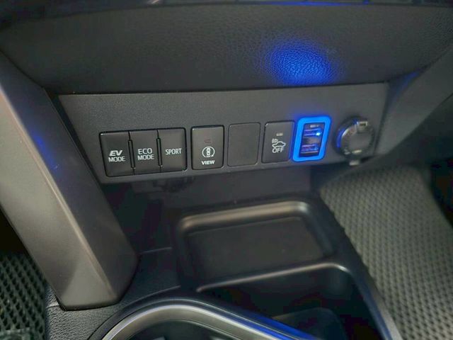 TOYOTA豐田 RAV4  第15張相片