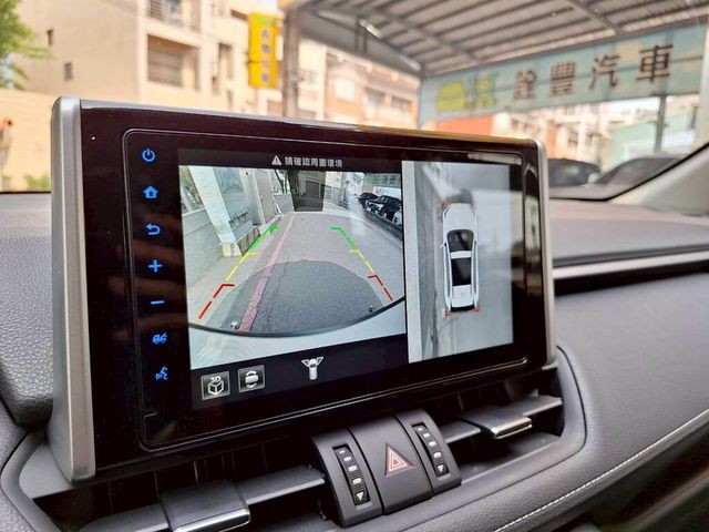 TOYOTA豐田 RAV4  第9張相片
