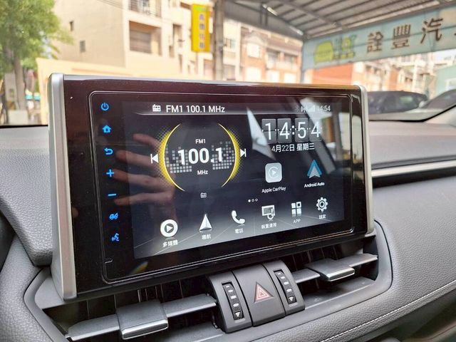 TOYOTA豐田 RAV4  第10張相片