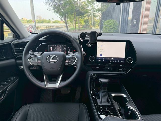 LEXUS凌志 NX200  第5張相片