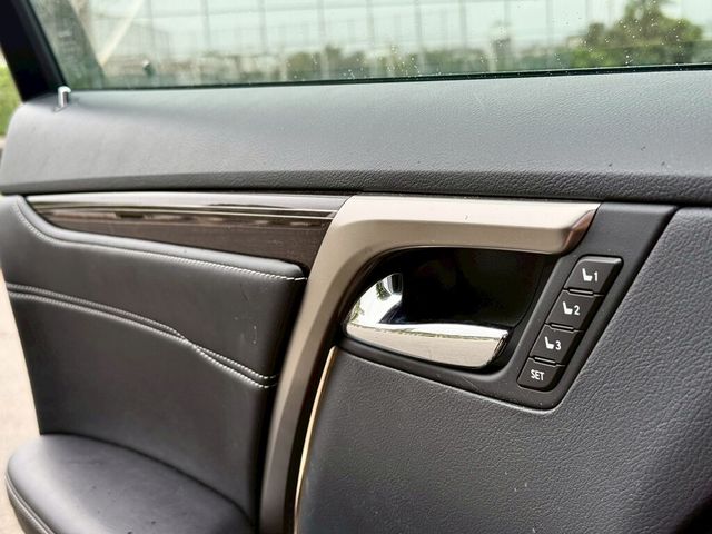 LEXUS凌志 RX300  第15張相片