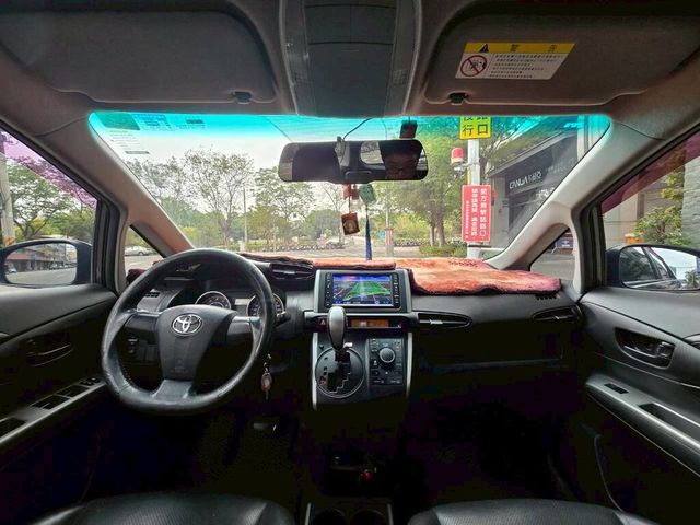 TOYOTA豐田 WISH  第6張相片