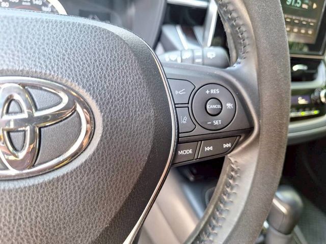 TOYOTA豐田 AURIS  第9張相片