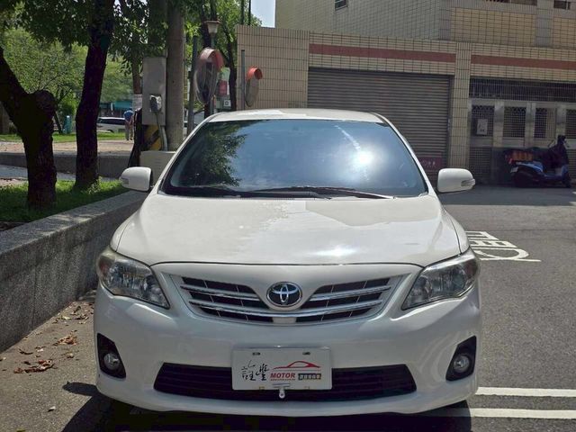 TOYOTA豐田 ALTIS  第2張相片