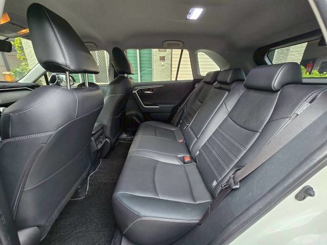 TOYOTA豐田 RAV4  第6張相片