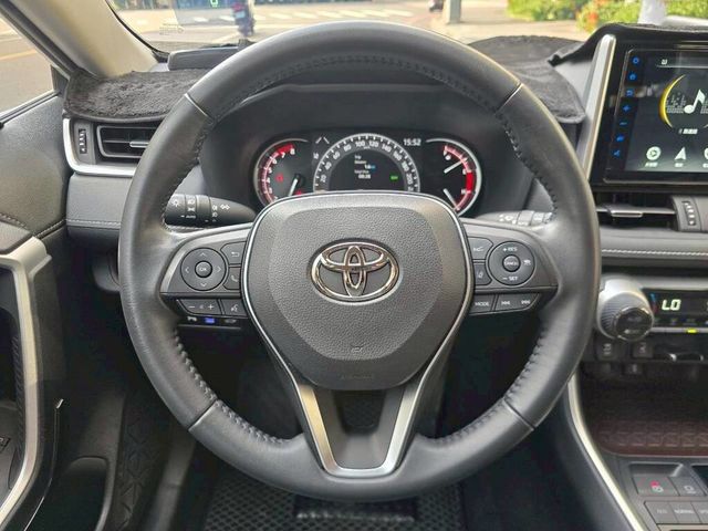 TOYOTA豐田 RAV4  第8張相片