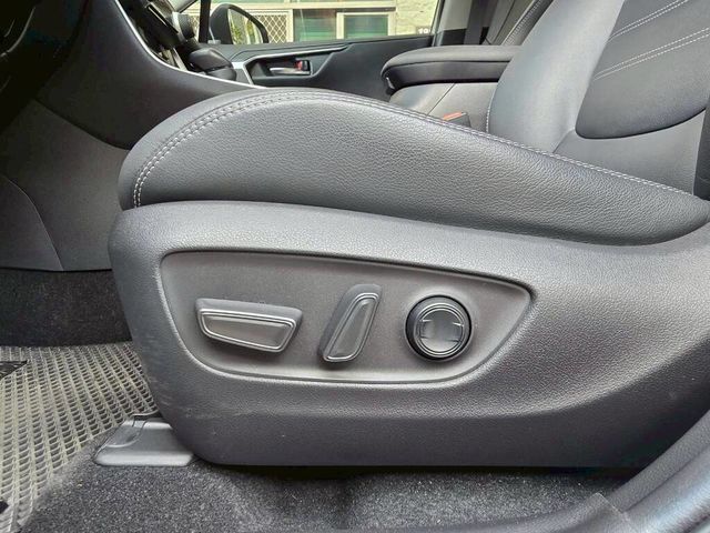 TOYOTA豐田 RAV4  第15張相片