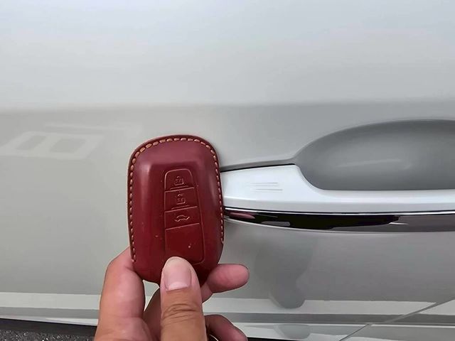 TOYOTA豐田 RAV4  第18張相片