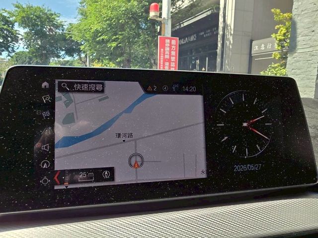 BMW寶馬 X2  第14張相片