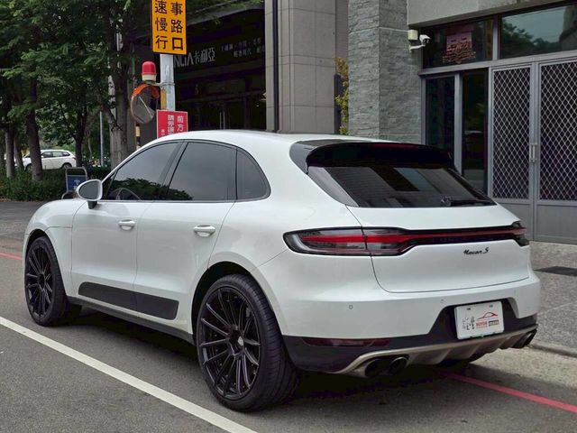PORSCHE保時捷 MACAN S  第3張相片