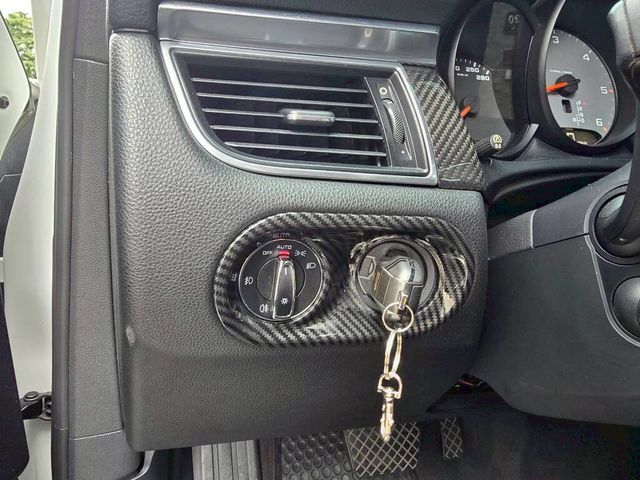 PORSCHE保時捷 MACAN S  第15張相片