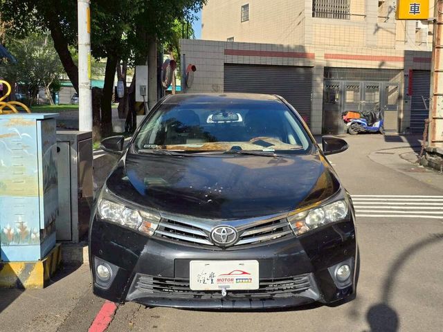 TOYOTA豐田 ALTIS  第2張相片