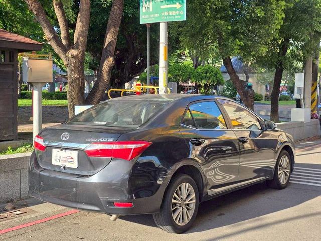 TOYOTA豐田 ALTIS  第3張相片