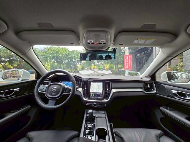 VOLVO富豪 S60  第5張相片