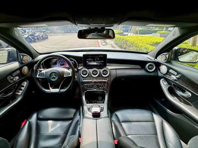 M-BENZ賓士 C300  第2張相片