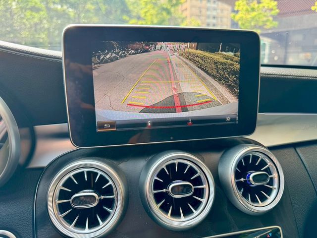 M-BENZ賓士 C300  第6張相片