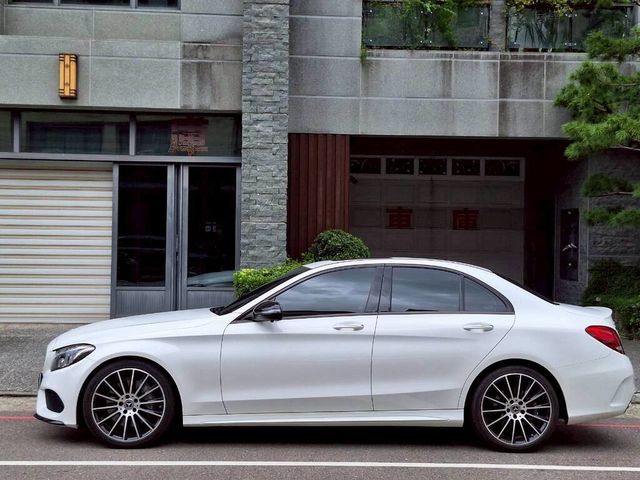 M-BENZ賓士 C300  第5張相片