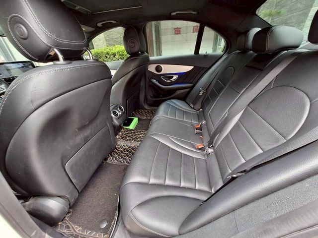M-BENZ賓士 C300  第7張相片
