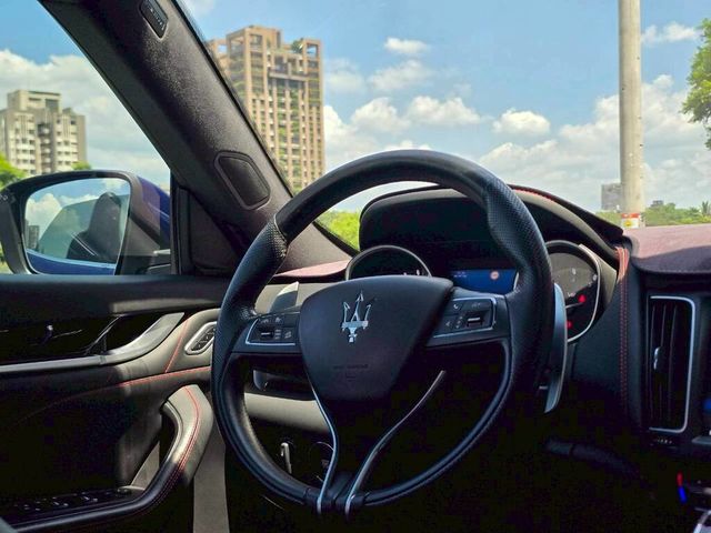 MASERATI瑪莎拉蒂 LEVANTE  第7張相片