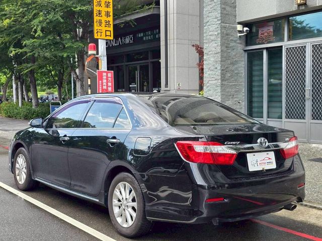 TOYOTA豐田 CAMRY  第3張相片