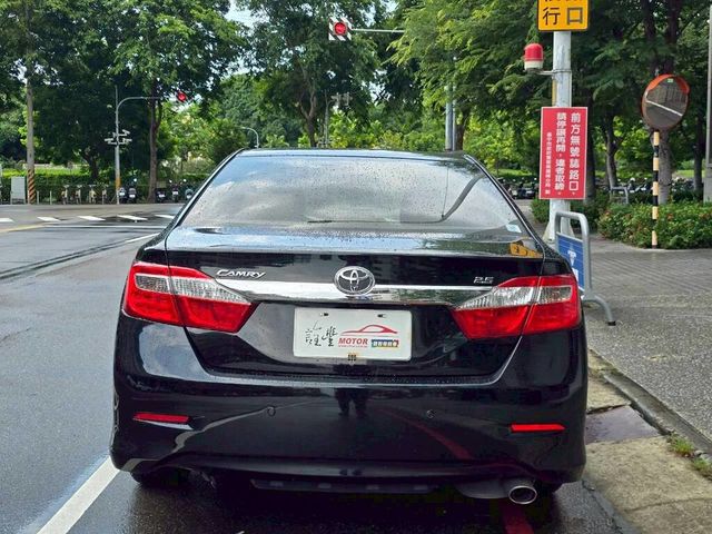 TOYOTA豐田 CAMRY  第4張相片