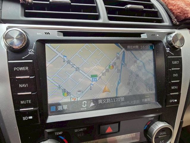 TOYOTA豐田 CAMRY  第7張相片